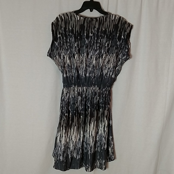 Express high low dress. - Picture 3 of 4